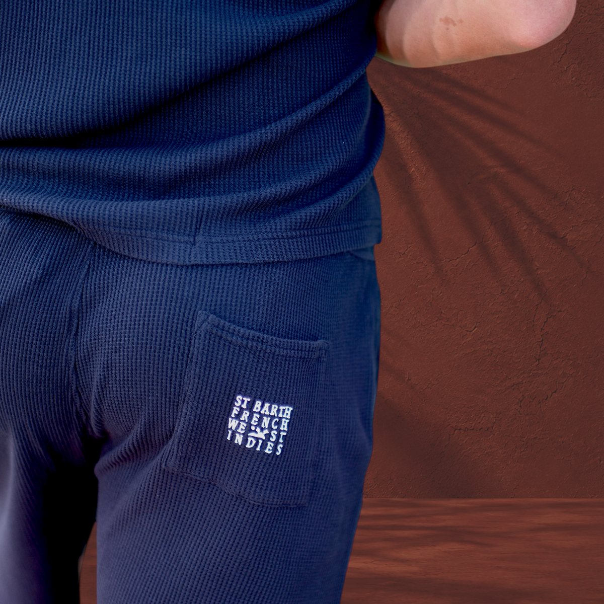Short Havana St Barth French West Indies bleu marine en coton texturé avec poche arrière brodée